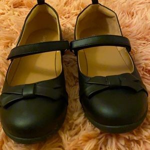 Girls dress black shoes size 2